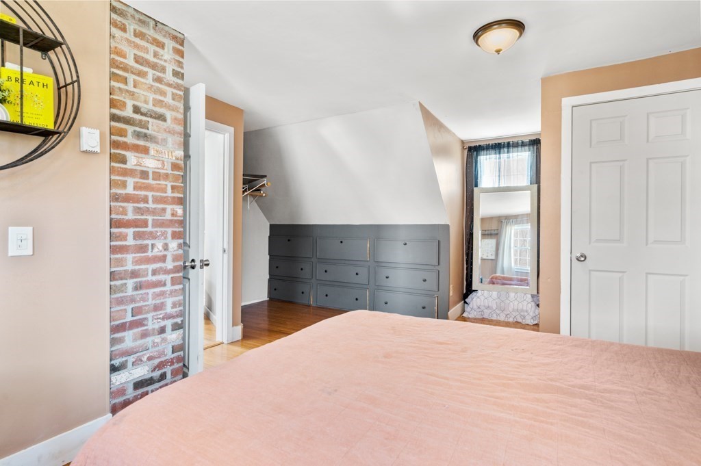 347 Whalom Road Lunenburg, MA 01462 - Photo 14 of 23 Gallery Image 14