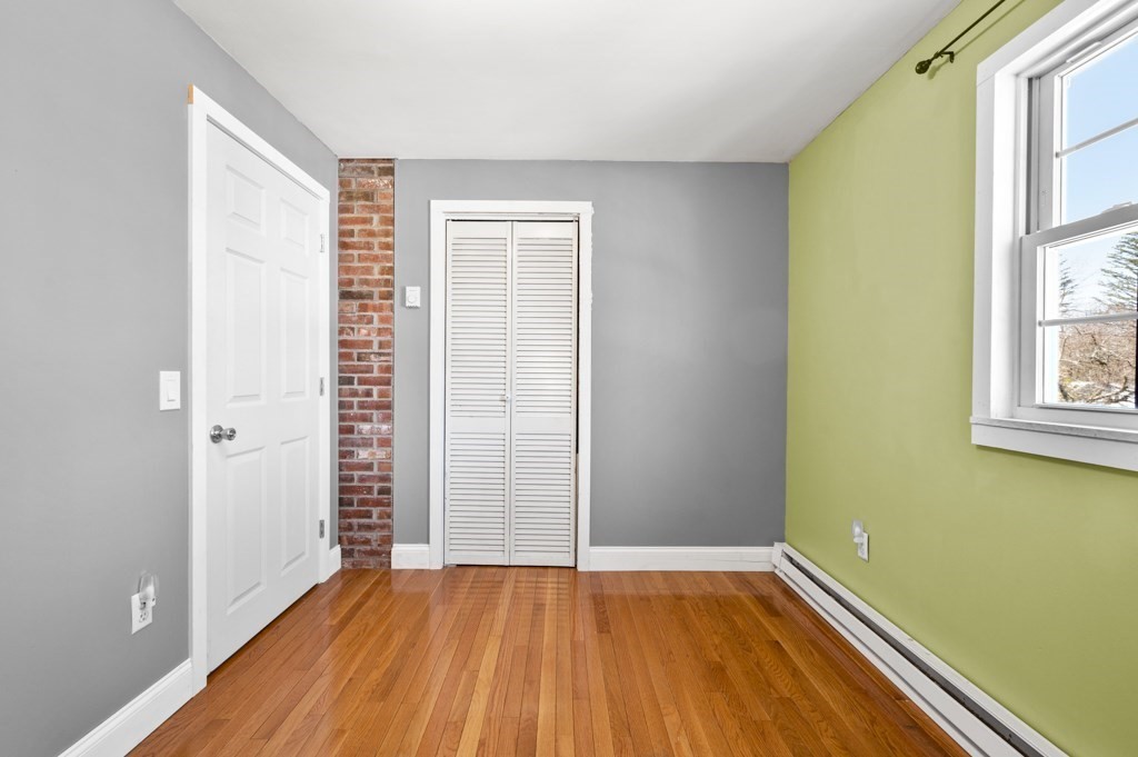 347 Whalom Road Lunenburg, MA 01462 - Photo 15 of 23 Gallery Image 15