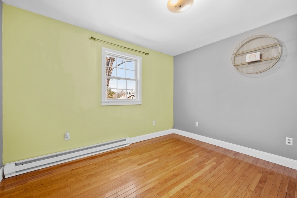 347 Whalom Road Lunenburg, MA 01462 - Photo 16 of 23 Gallery Image 16