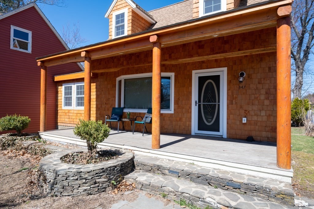 347 Whalom Road Lunenburg, MA 01462 - Photo 2 of 23 Gallery Image 2