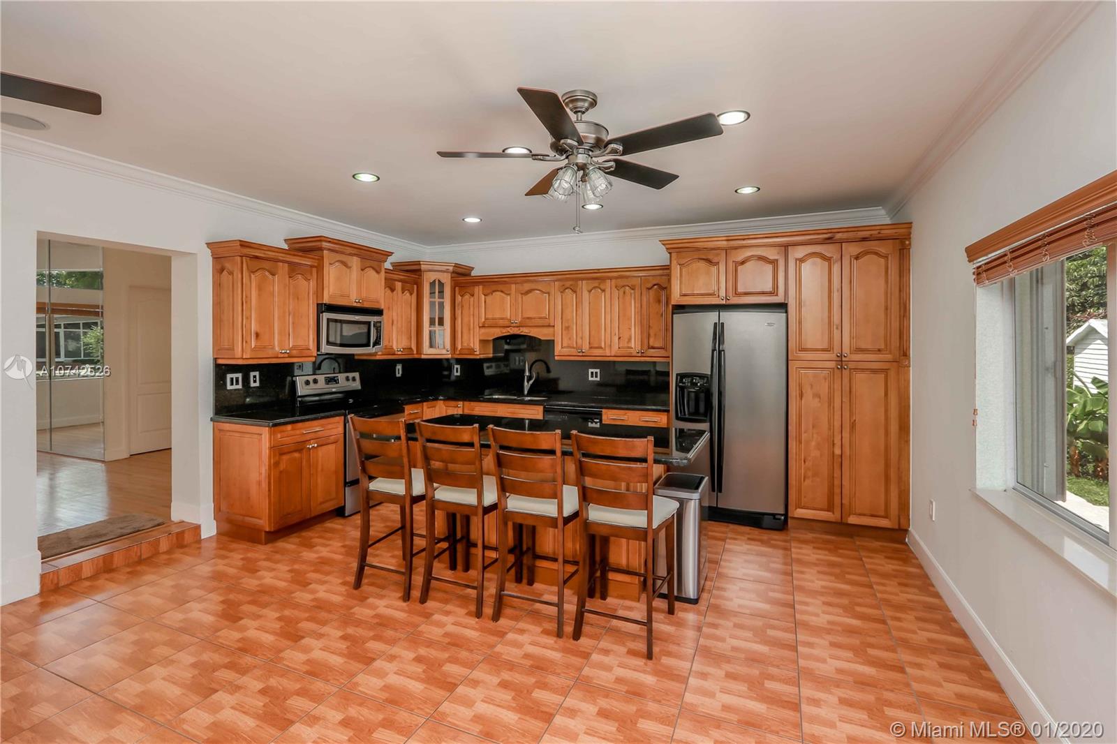8271 Southwest 29th Street Miami, FL 33155 - Photo 11 of 24 Gallery Image 11