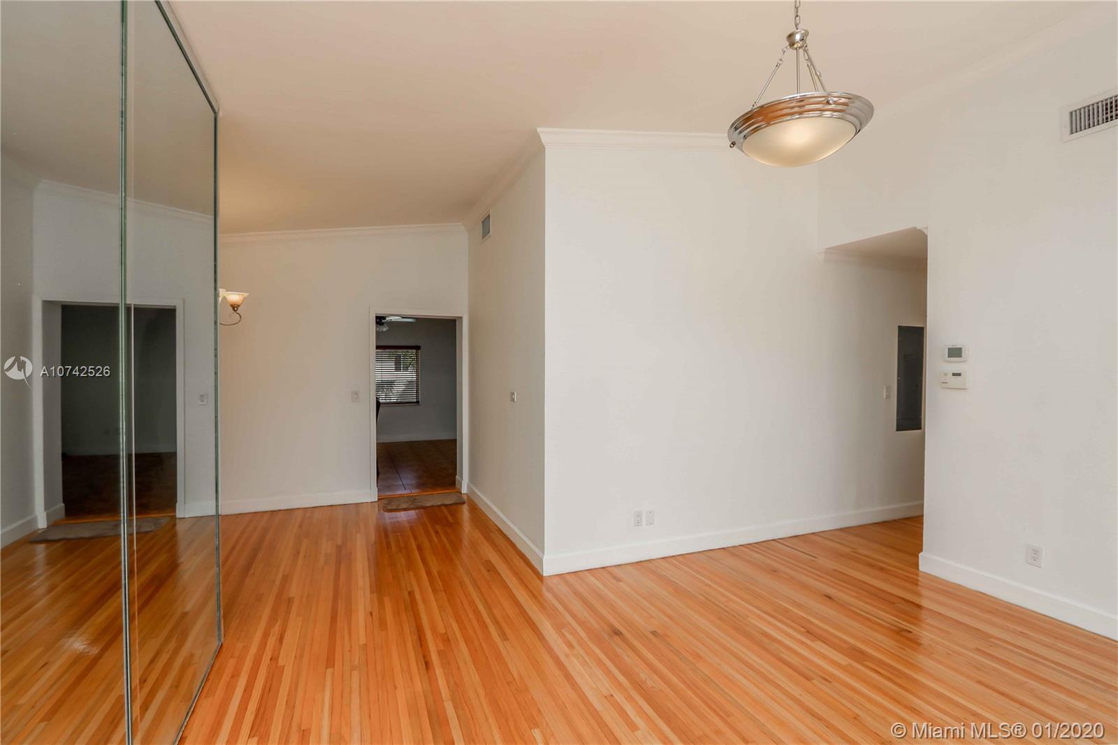 8271 Southwest 29th Street Miami, FL 33155 - Photo 9 of 24 Gallery Image 9