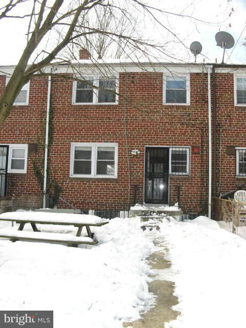 808 Reverdy Road Baltimore, MD 21212 - Photo 2 of 11 Exterior (Rear)