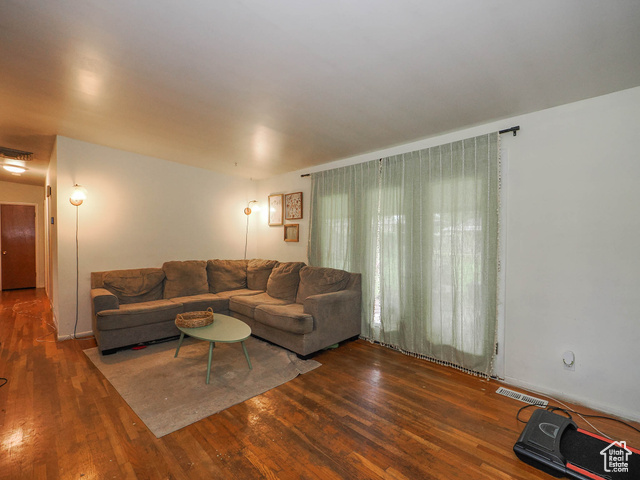 2015 West 4225th Street South Roy, UT 84067 - Photo 9 of 34