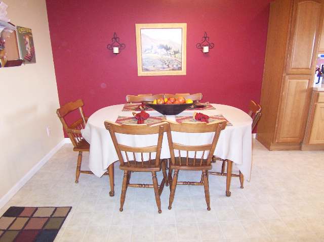 525 Greystone Washington, IL 61571 - Photo 4 of 9 Gallery Image 4
