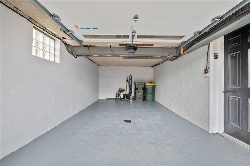 107 Marlboro Road Pittsburgh, PA 15238 - Photo 35 of 45 Garage