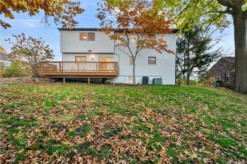 107 Marlboro Road Pittsburgh, PA 15238 - Photo 40 of 45 Rear of house and deck