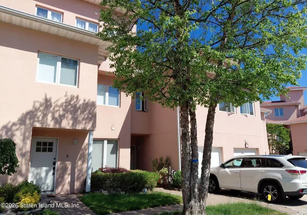 $640,000 | 57 Harbour Court | Great Kills
