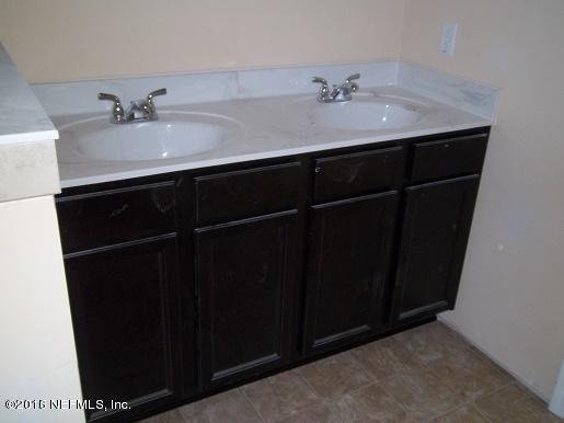 3334 Chestnut Ridge Way Orange Park, FL 32065 - Photo 22 of 24 CR Aspen master vanity