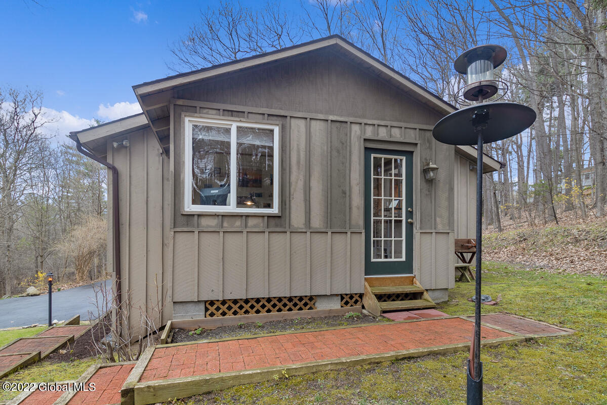 55 Bluff Road Rexford, NY 12148 - Photo 49 of 60 53