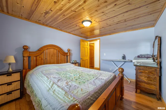 $262,500 | 85 North Co Road 2940, Augusta, IL 62311