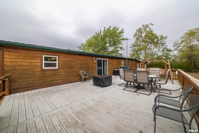 $262,500 | 85 North Co Road 2940, Augusta, IL 62311