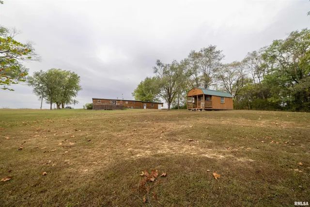 $262,500 | 85 North Co Road 2940, Augusta, IL 62311