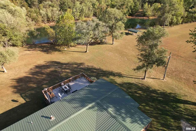 $262,500 | 85 North Co Road 2940, Augusta, IL 62311