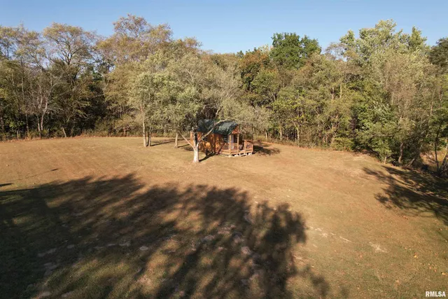 $262,500 | 85 North Co Road 2940, Augusta, IL 62311