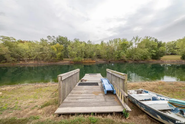 $262,500 | 85 North Co Road 2940, Augusta, IL 62311