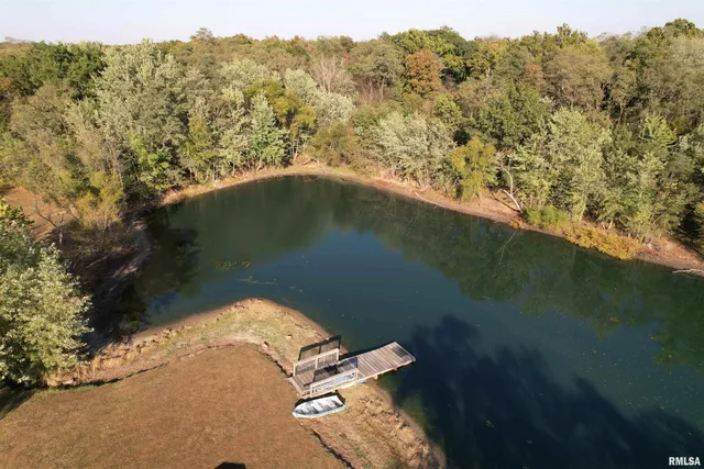 $262,500 | 85 North Co Road 2940, Augusta, IL 62311