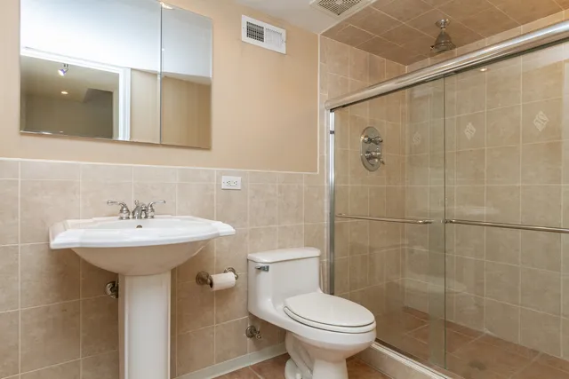 $433,000 | 357 Lucille Lane, Schaumburg, IL 60193