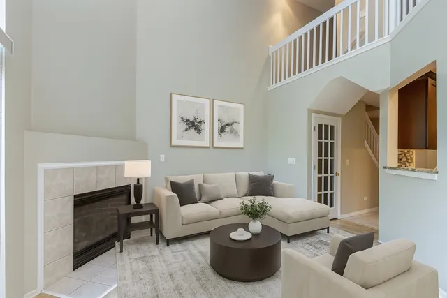 $433,000 | 357 Lucille Lane, Schaumburg, IL 60193