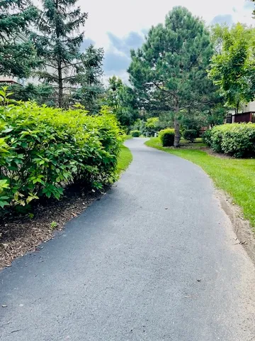 $433,000 | 357 Lucille Lane, Schaumburg, IL 60193