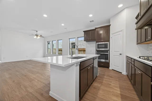 $2,400 | 5015 Bowen Pr Drive, Rosenberg, TX 77471