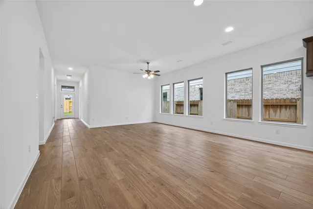 $2,400 | 5015 Bowen Pr Drive, Rosenberg, TX 77471