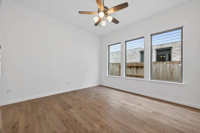 $2,400 | 5015 Bowen Pr Drive, Rosenberg, TX 77471