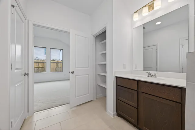 $2,400 | 5015 Bowen Pr Drive, Rosenberg, TX 77471