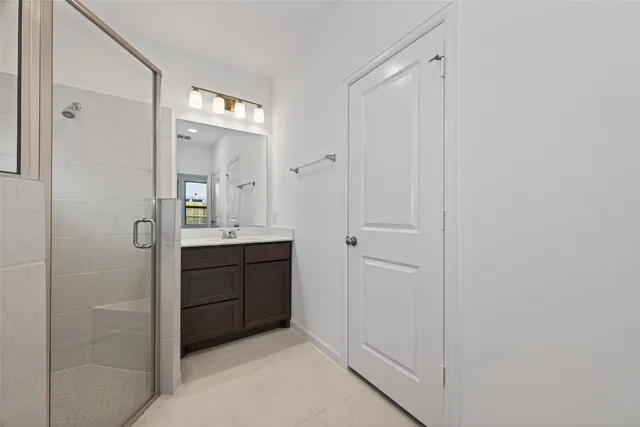 $2,400 | 5015 Bowen Pr Drive, Rosenberg, TX 77471