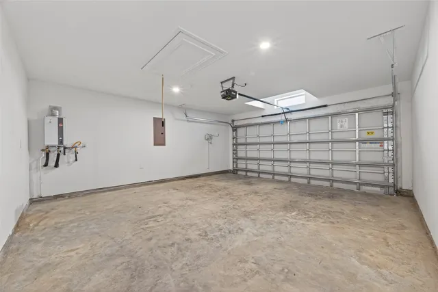 $2,400 | 5015 Bowen Pr Drive, Rosenberg, TX 77471