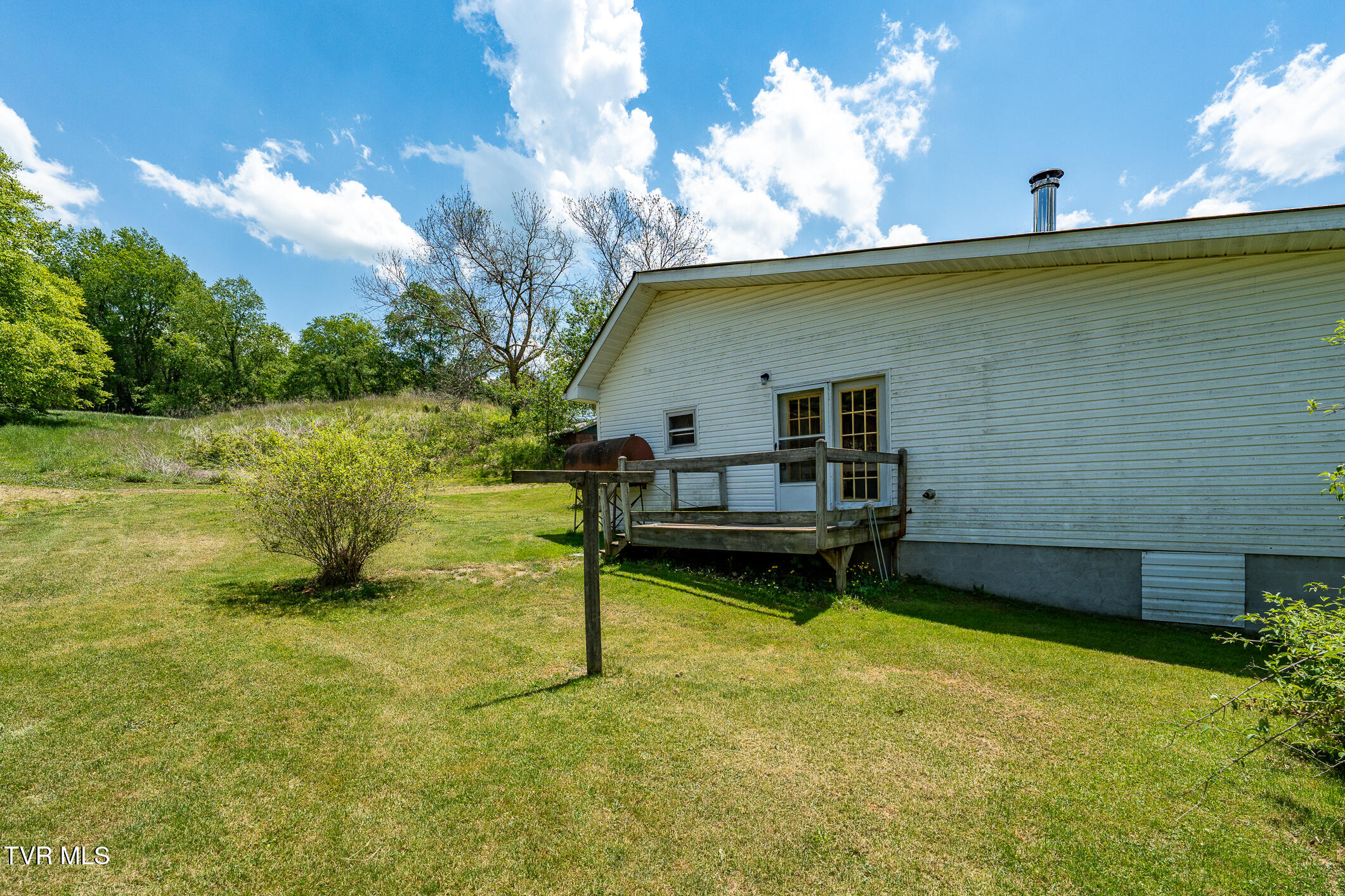 856 Shingletown Road Mountain City, TN 37683 - Photo 37 of 77 856 Shingletown Road (47 of 91)