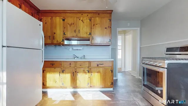 $2,000 | 150 Adams Street, Stratford, CT 06615