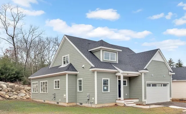 $999,900 | 30 Weber Farm Road, Unit 30, Wrentham, MA 02093