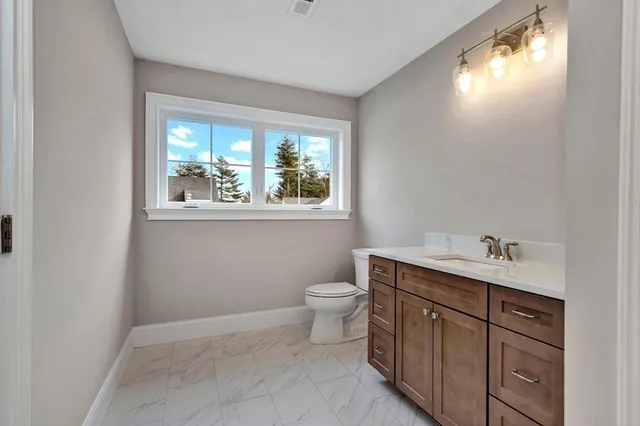 $999,900 | 30 Weber Farm Road, Unit 30, Wrentham, MA 02093