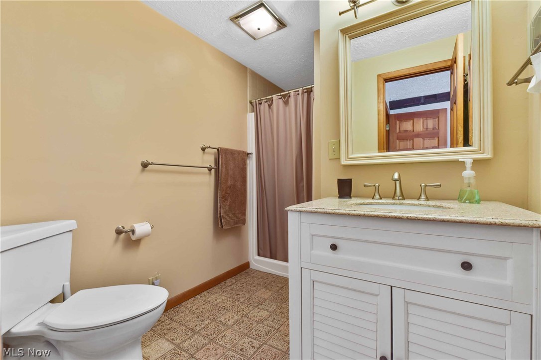 4255 Case Road Avon, OH 44011 - Photo 18 of 35