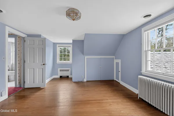 $425,000 | 2 North Helderberg Parkway, Bethlehem, NY 12159