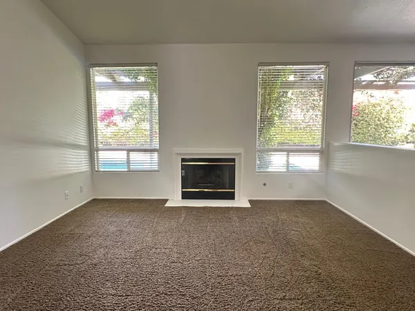 $2,500 | 248 Strada Fortuna, Palm Desert, CA 92260