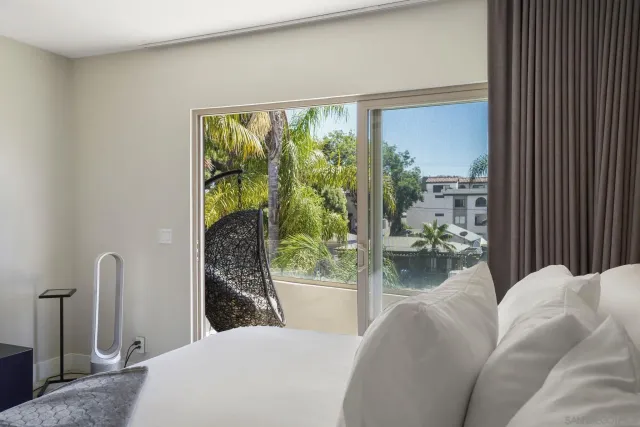 $2,500,000 | 1122 Oliver Avenue, San Diego, CA 92109