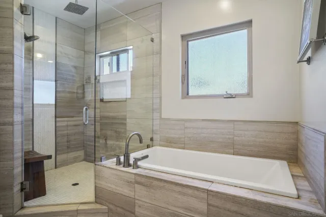 $2,500,000 | 1122 Oliver Avenue, San Diego, CA 92109