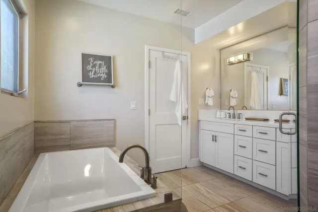 $2,500,000 | 1122 Oliver Avenue, San Diego, CA 92109