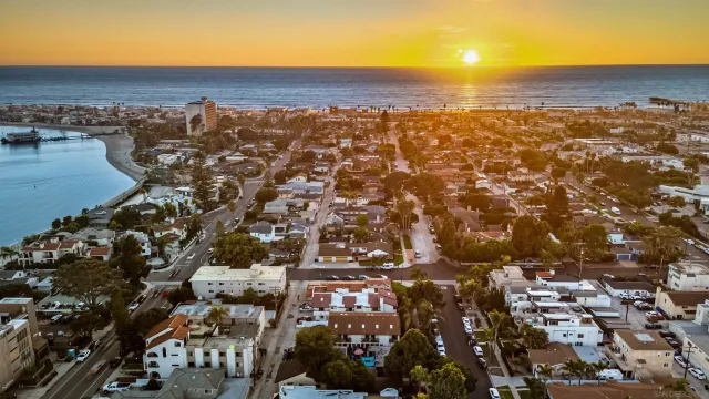 $2,500,000 | 1122 Oliver Avenue, San Diego, CA 92109