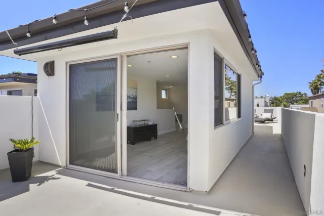 $2,500,000 | 1122 Oliver Avenue, San Diego, CA 92109