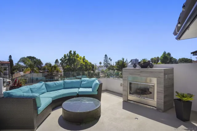 $2,500,000 | 1122 Oliver Avenue, San Diego, CA 92109