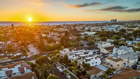 $2,500,000 | 1122 Oliver Avenue, San Diego, CA 92109