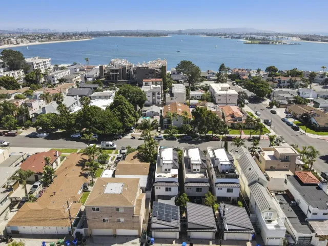 $2,500,000 | 1122 Oliver Avenue, San Diego, CA 92109