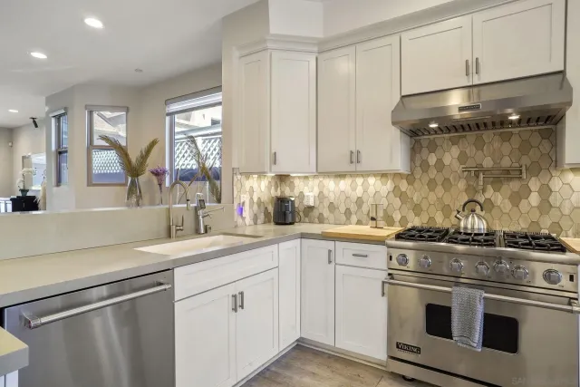 $2,500,000 | 1122 Oliver Avenue, San Diego, CA 92109