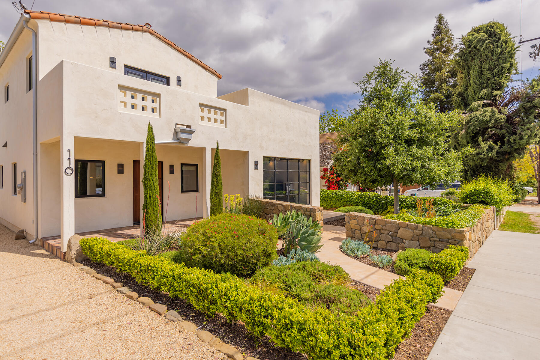 110 Fox Street Ojai, CA 93023 - Photo 28 of 30 a front view of a house with garden