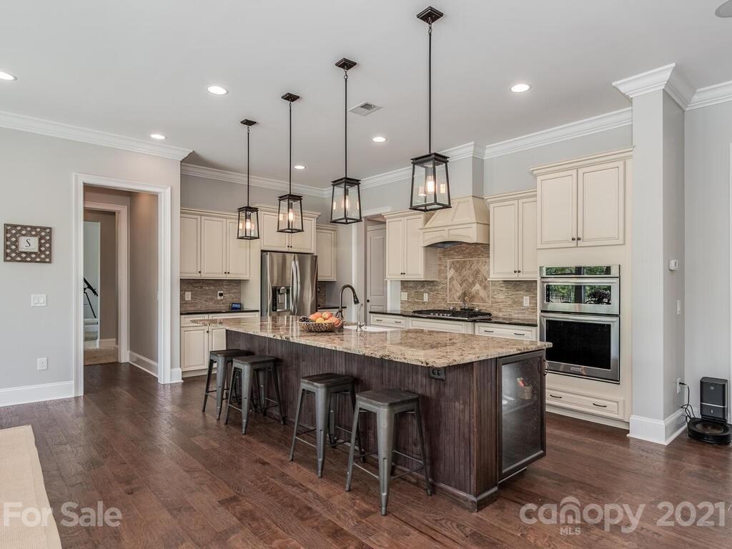 2076 Tatton Hall Road Fort Mill, SC 29715 - Photo 8 of 47 Gallery Image 8
