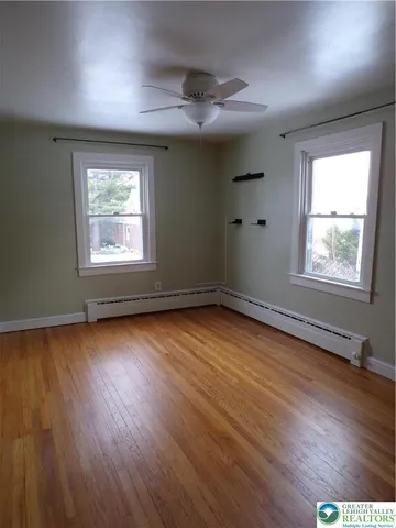 $1,950 | 2250 Siegfried Avenue, Northampton, PA 18067