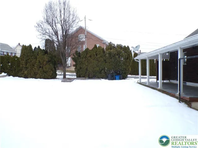 $1,950 | 2250 Siegfried Avenue, Northampton, PA 18067